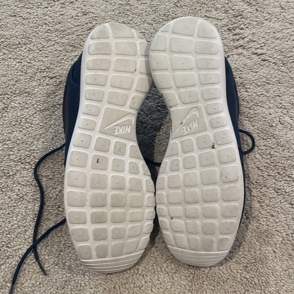 Nike Roshe One - Picture 7 of 7